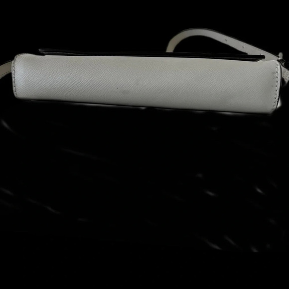 Michael Kors Large Saffiano Leather Crossbody Bag. 9.75"W X 6"H X 1.75"D - Picture 8 of 8